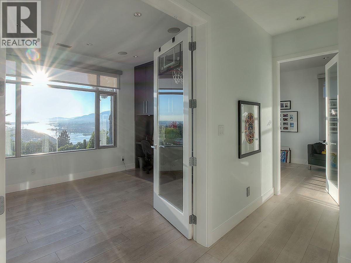 389 N Glynde Avenue, Burnaby, British Columbia  V5B 1H1 - Photo 32 - R3112459