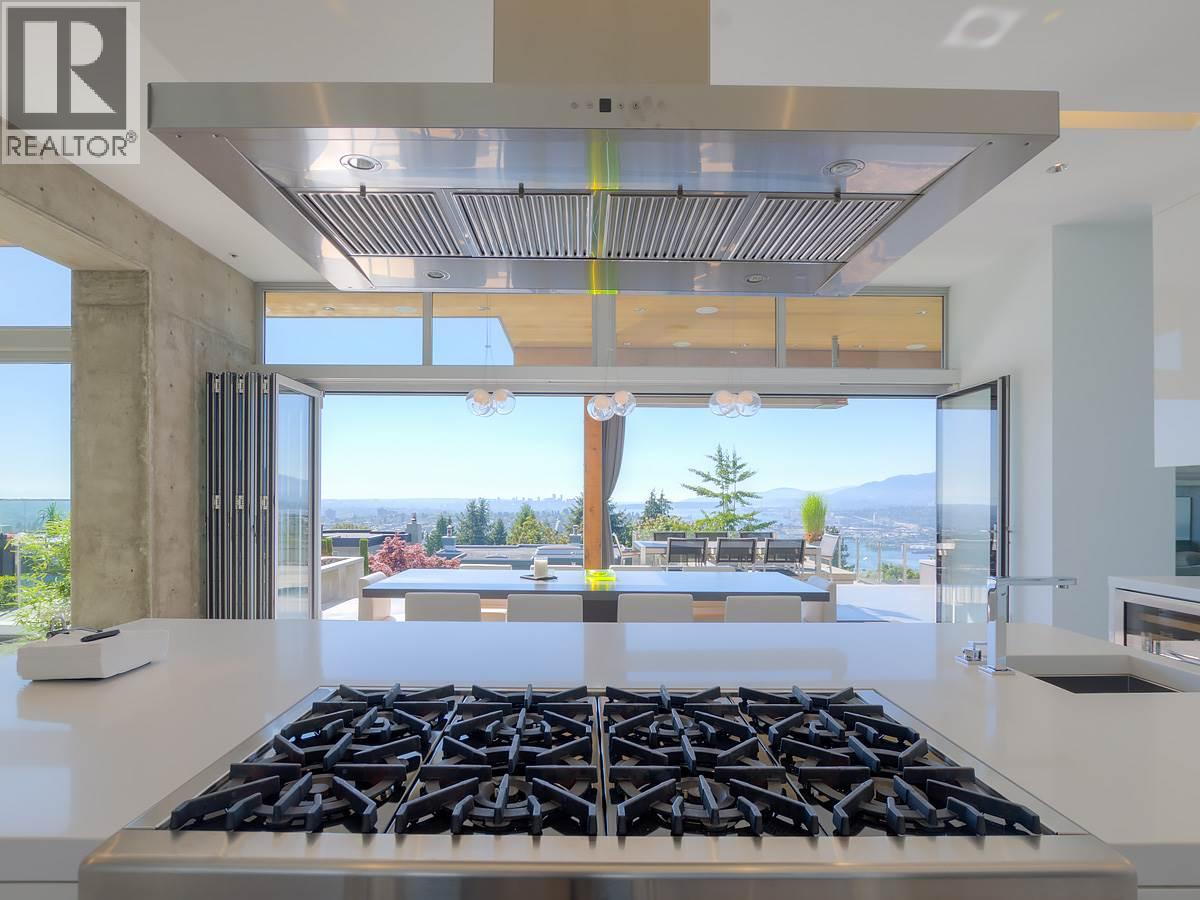 389 N Glynde Avenue, Burnaby, British Columbia  V5B 1H1 - Photo 7 - R3112459