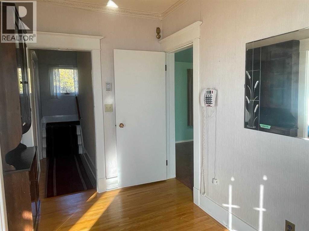 #472018 A&b, Rural Wainwright No. 61, Alberta  T9W 1T4 - Photo 11 - A2263239