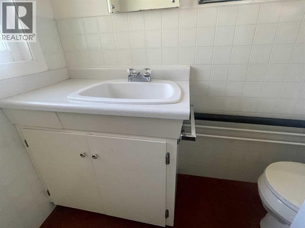 #472018 A&b, Rural Wainwright No. 61, Alberta  T9W 1T4 - Photo 3 - A2263239