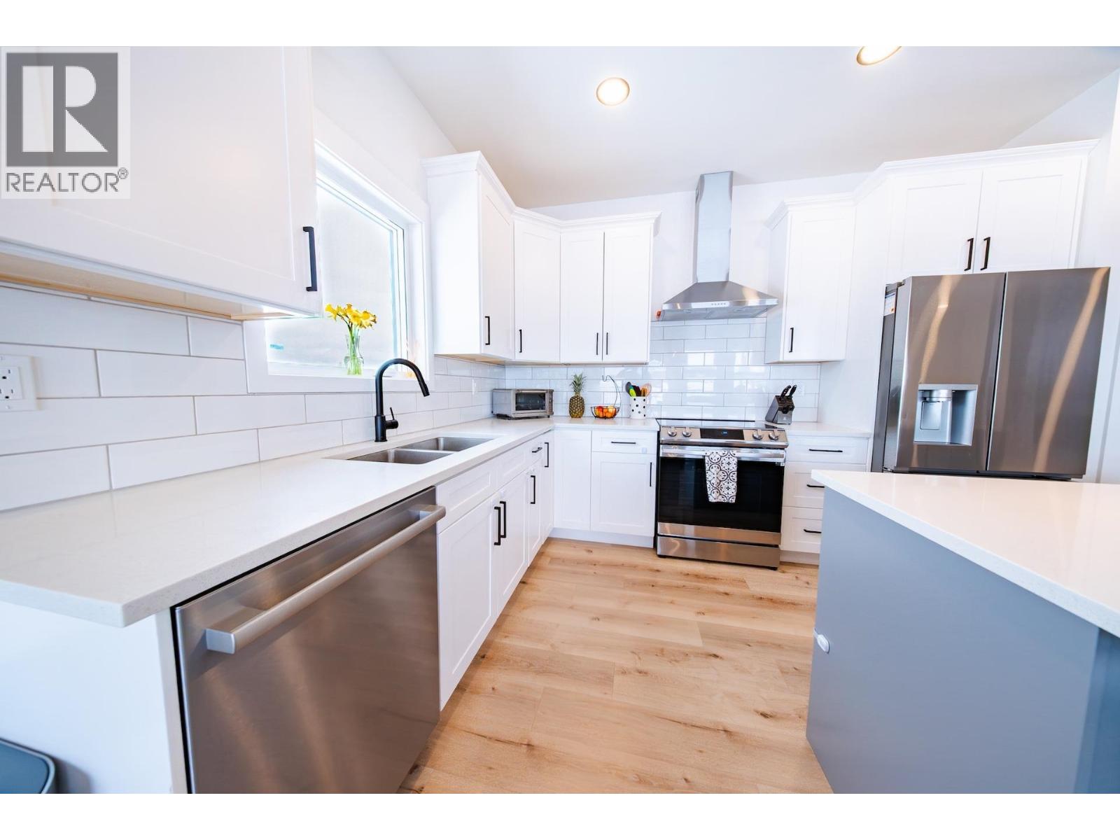 10419 117 Avenue, Fort St. John, British Columbia  V1J 0M8 - Photo 9 - R3112294