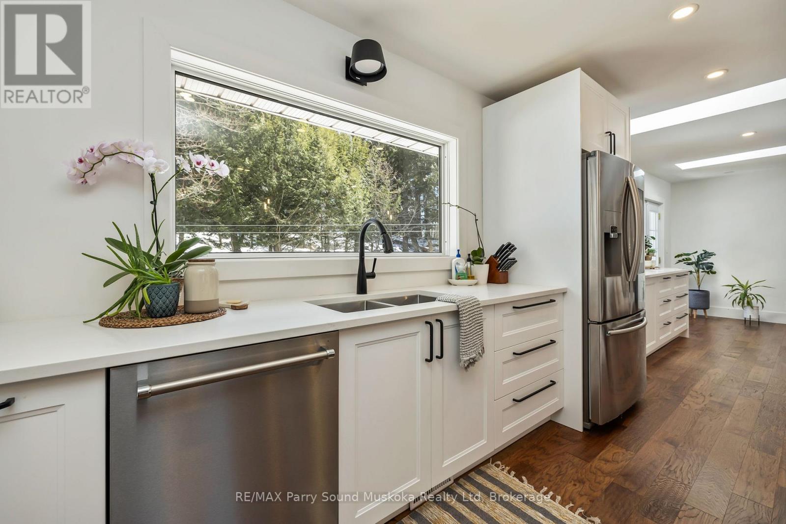 31 Lake Forest Drive, Mcdougall, Ontario  P2A 2W9 - Photo 6 - X13009266