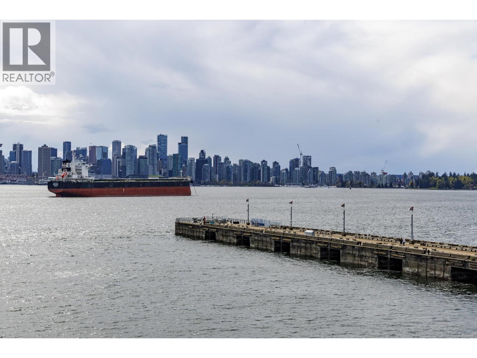 303 185 Victory Ship Way, North Vancouver, British Columbia  V7L 0G2 - Photo 2 - R3112461