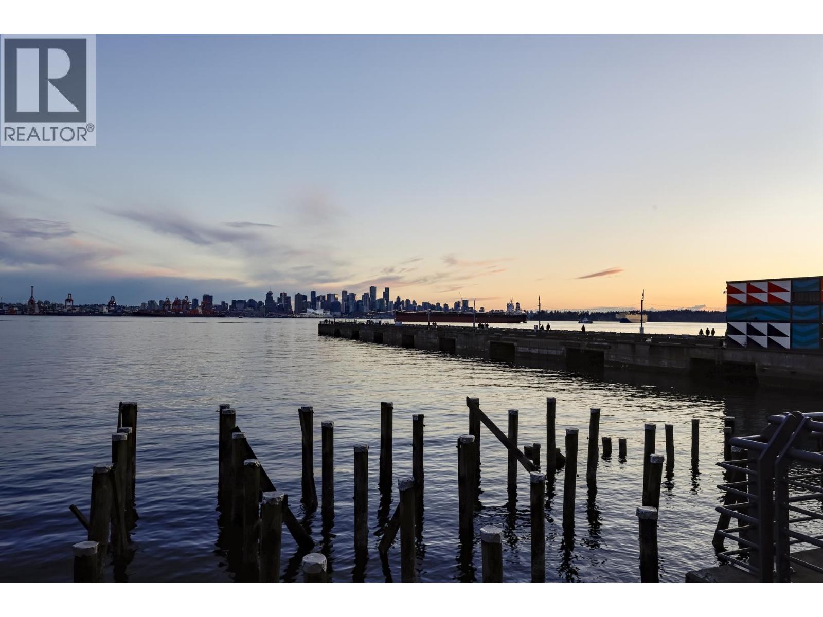 303 185 Victory Ship Way, North Vancouver, British Columbia  V7L 0G2 - Photo 18 - R3112461