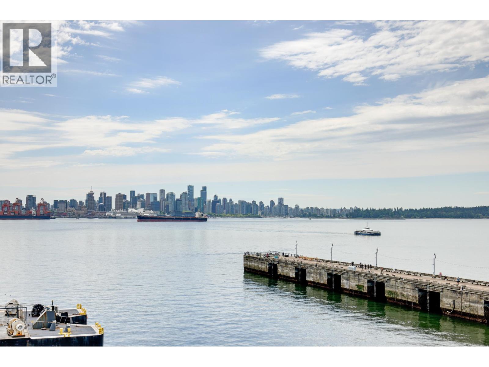 303 185 Victory Ship Way, North Vancouver, British Columbia  V7L 0G2 - Photo 1 - R3112461