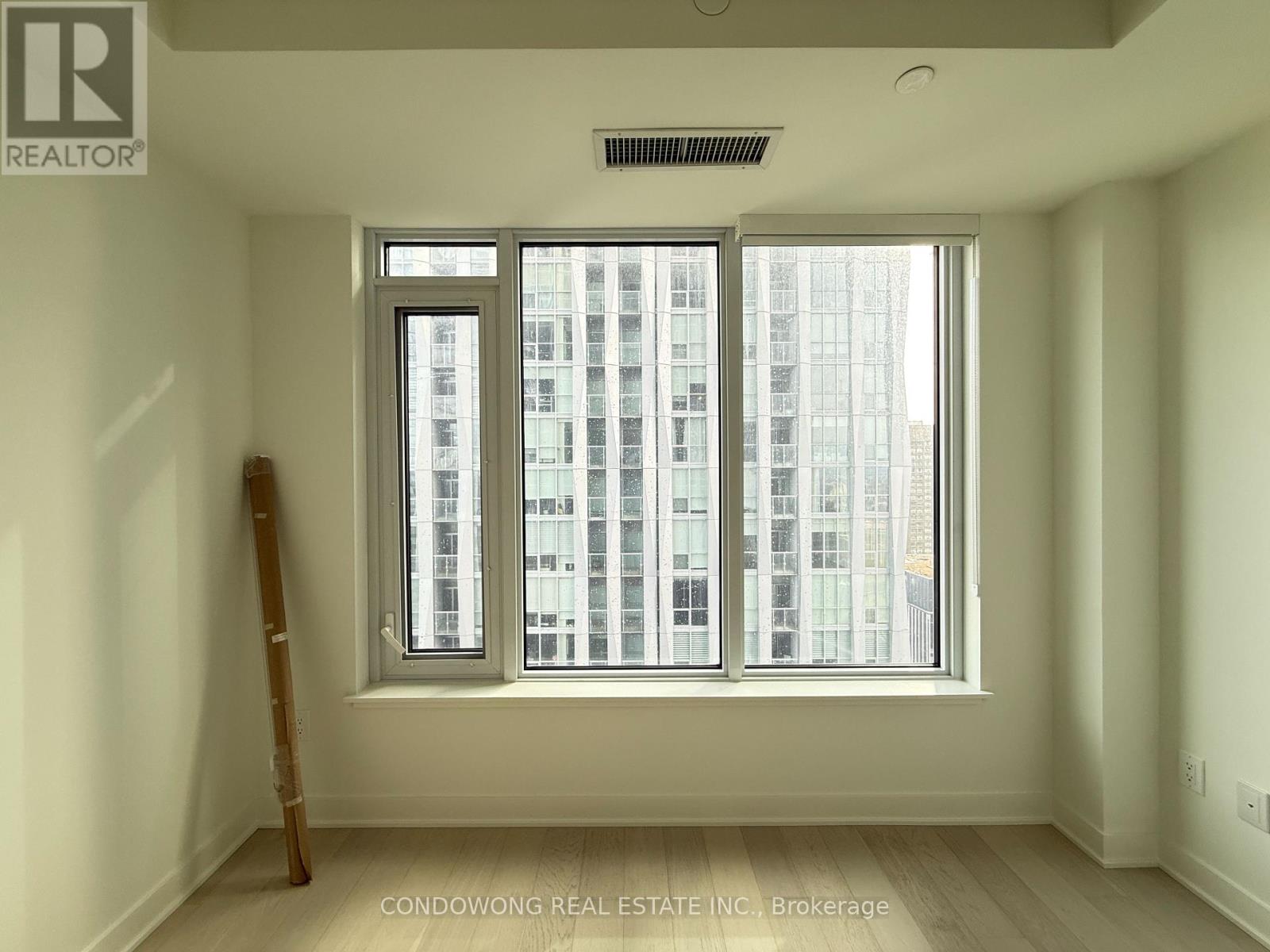 3105 - 11 Yorkville Avenue, Toronto, Ontario  M4W 0B7 - Photo 5 - C13009326