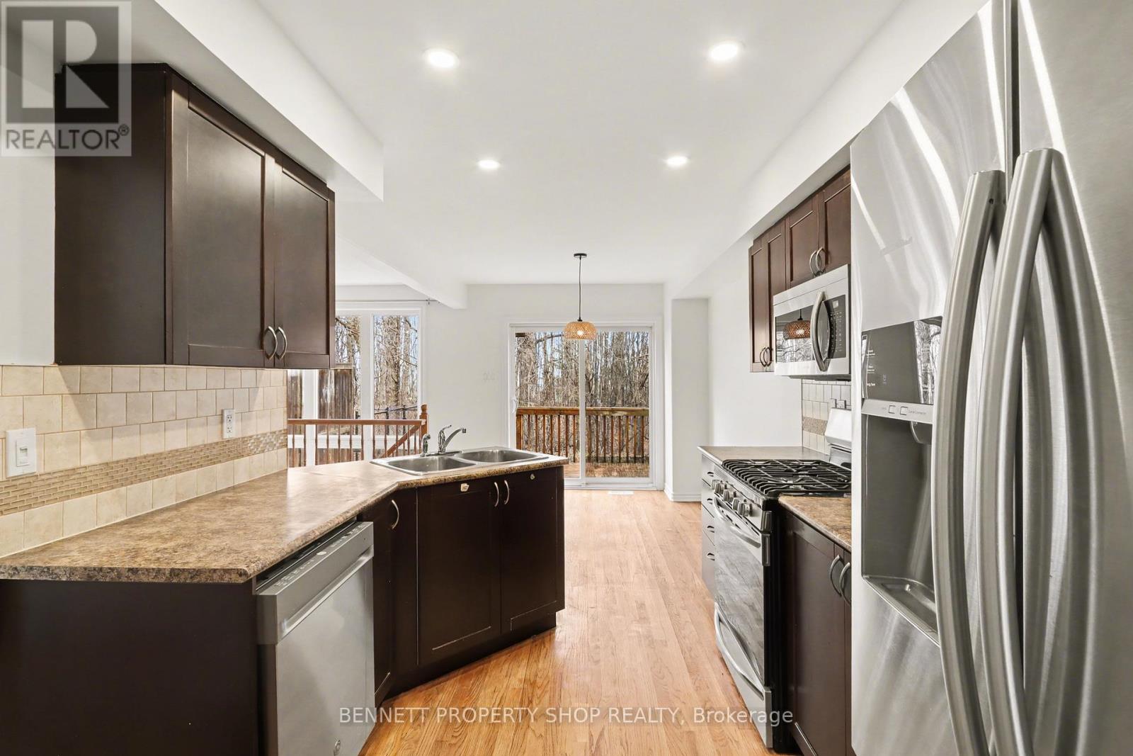 204 Talltree Crescent, Ottawa, Ontario  K2S 0A9 - Photo 4 - X13009254