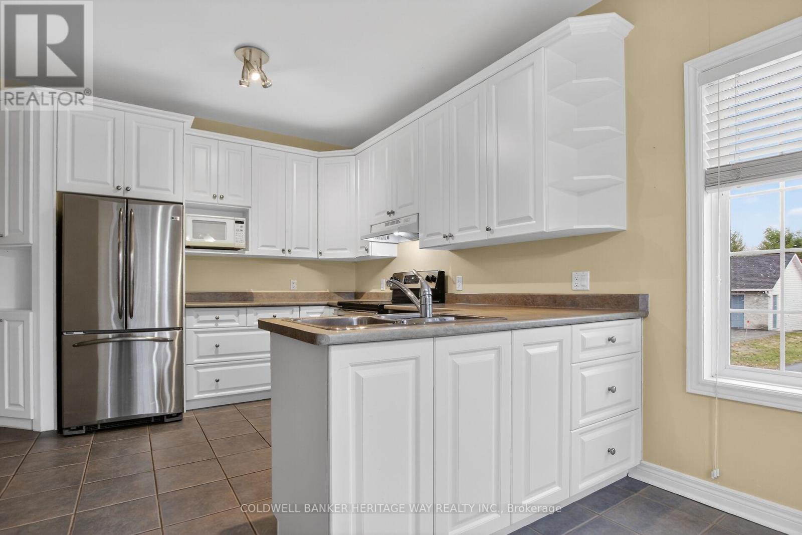 280 Sarah Street, Carleton Place, Ontario  K7C 2Y6 - Photo 13 - X13009320