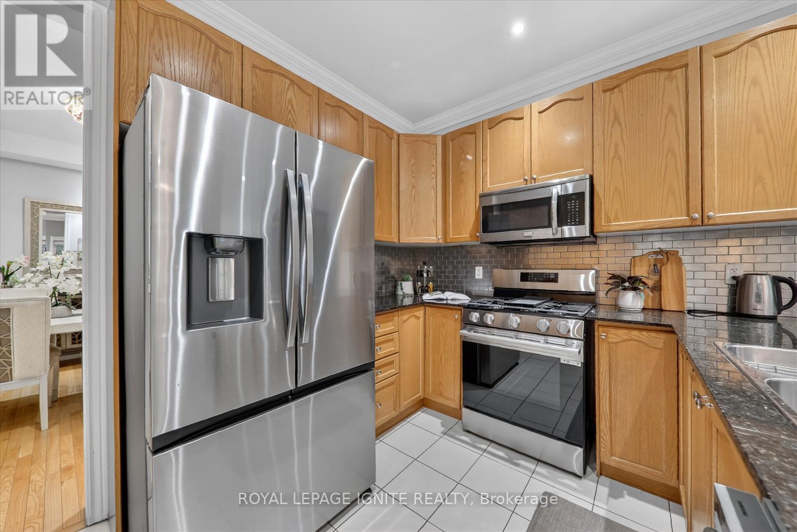 1575 Winville Road, Pickering (Duffin Heights), Ontario  L1X 0C6 - Photo 18 - E13009212