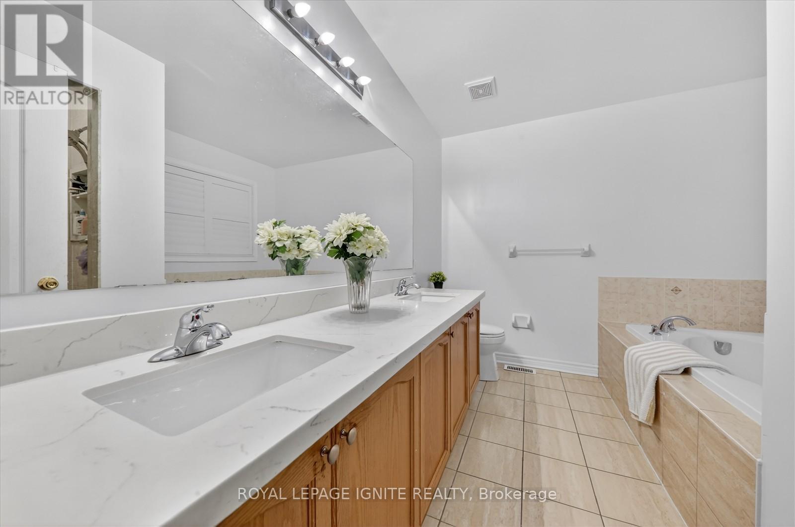 1575 Winville Road, Pickering (Duffin Heights), Ontario  L1X 0C6 - Photo 25 - E13009212