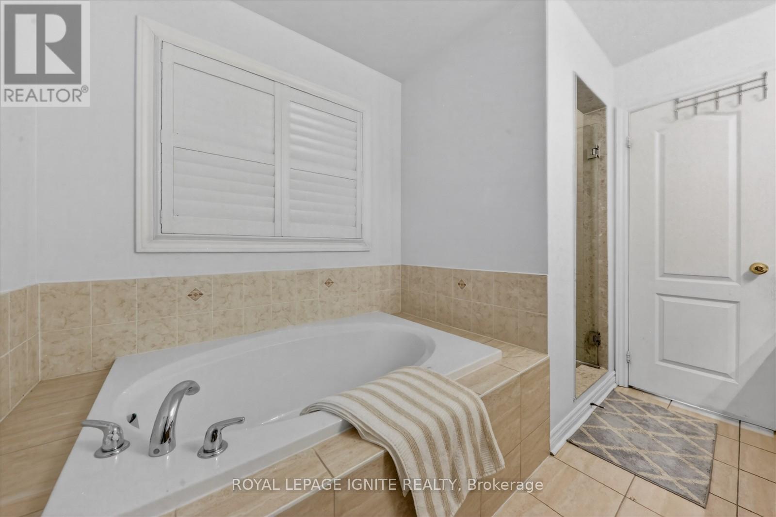 1575 Winville Road, Pickering (Duffin Heights), Ontario  L1X 0C6 - Photo 26 - E13009212