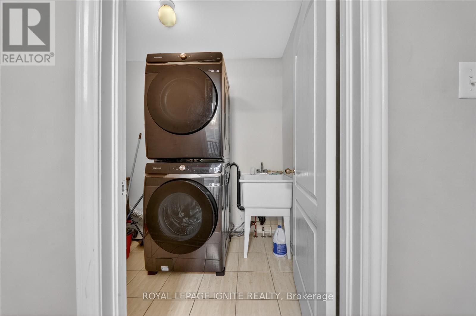 1575 Winville Road, Pickering (Duffin Heights), Ontario  L1X 0C6 - Photo 30 - E13009212