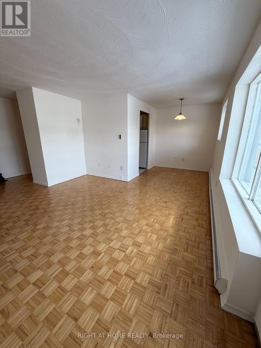 203 - 95 Taunton Road E, Oshawa, Ontario  L1G 3T6 - Photo 5 - E13009256