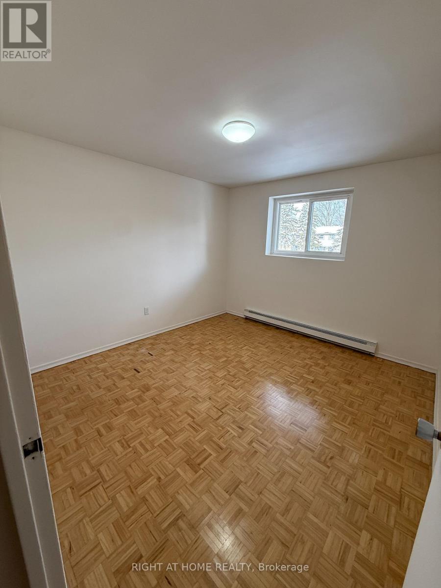 203 - 95 Taunton Road E, Oshawa, Ontario  L1G 3T6 - Photo 8 - E13009256