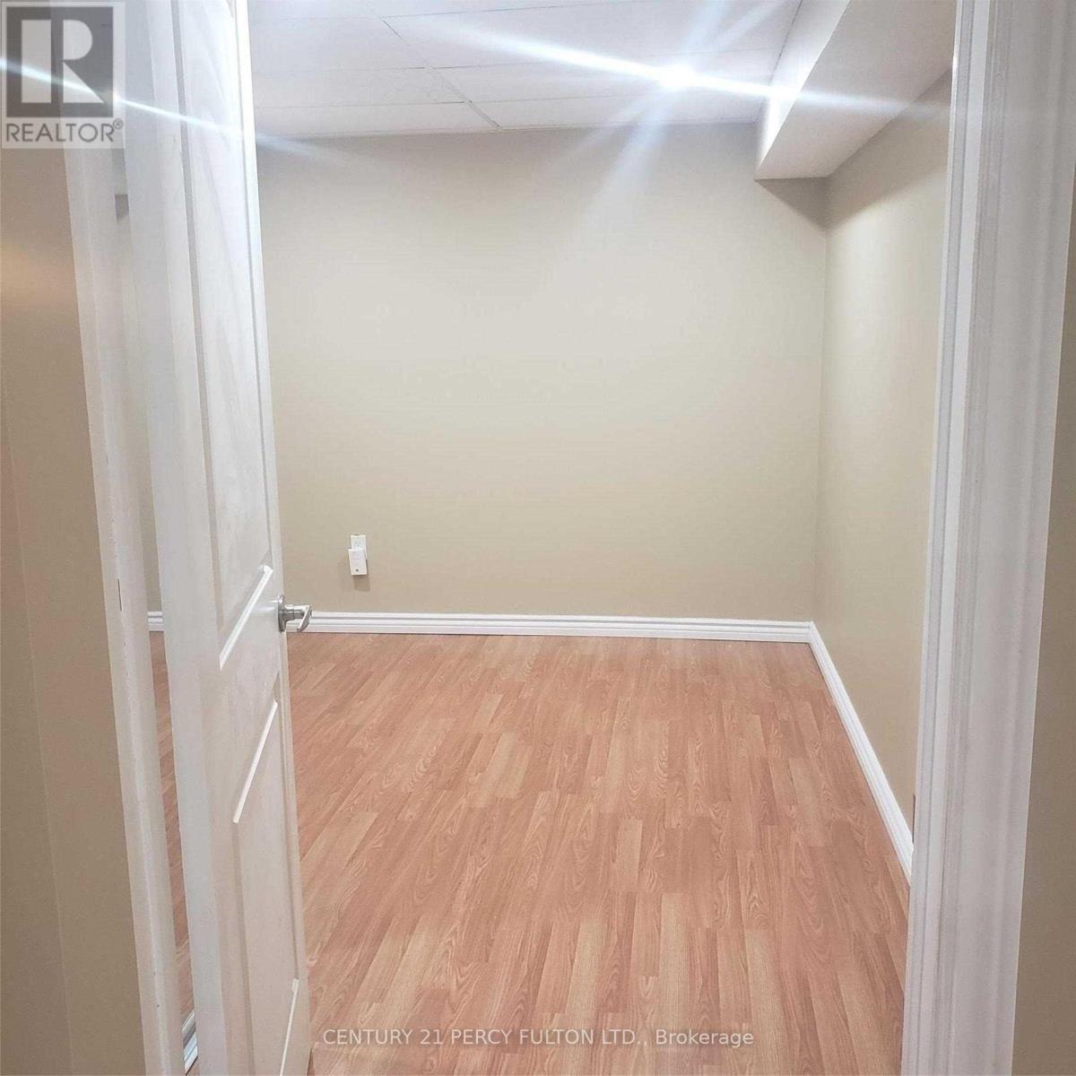 Bsmt - 1654 Portland Court, Pickering, Ontario  L1N 5L6 - Photo 7 - E13009312