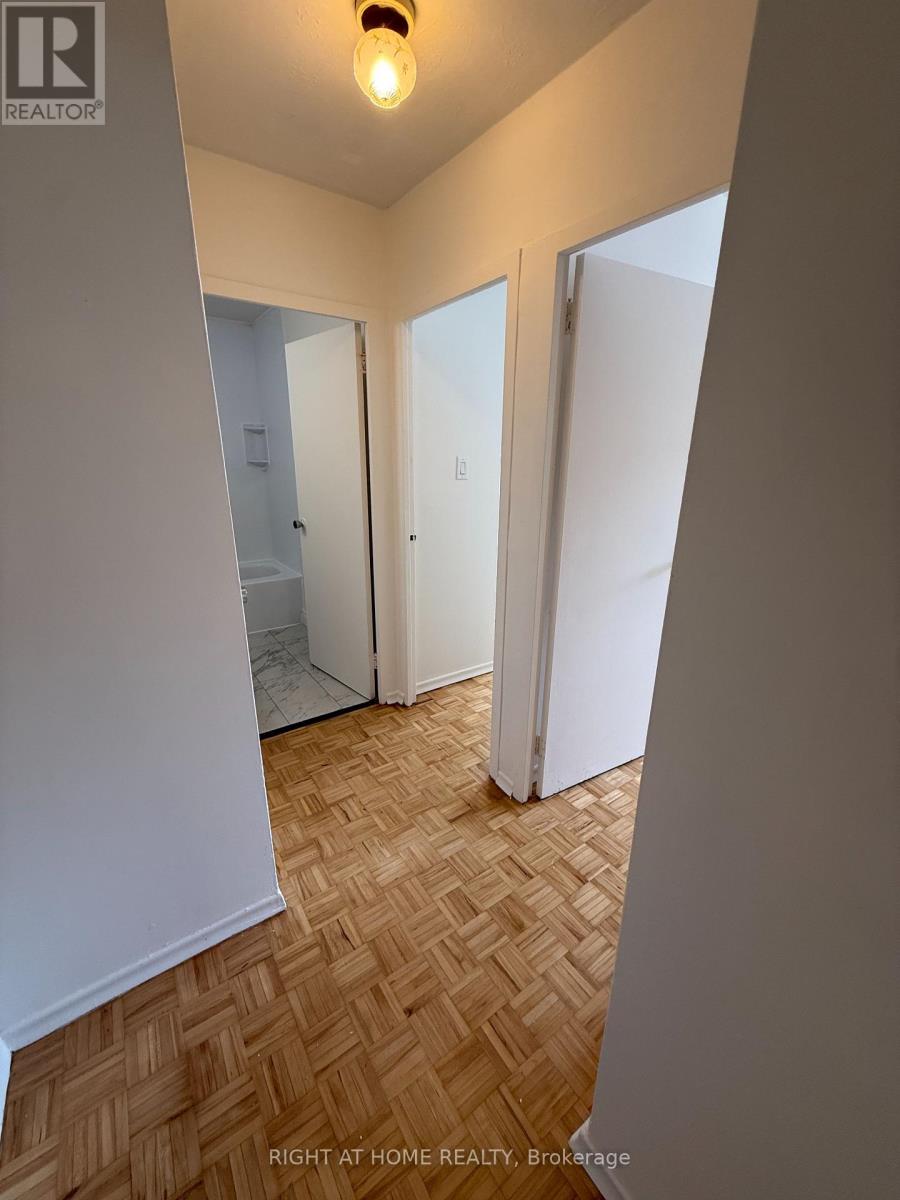 206 - 95 Taunton Road E, Oshawa, Ontario  L1G 3T6 - Photo 11 - E13009314