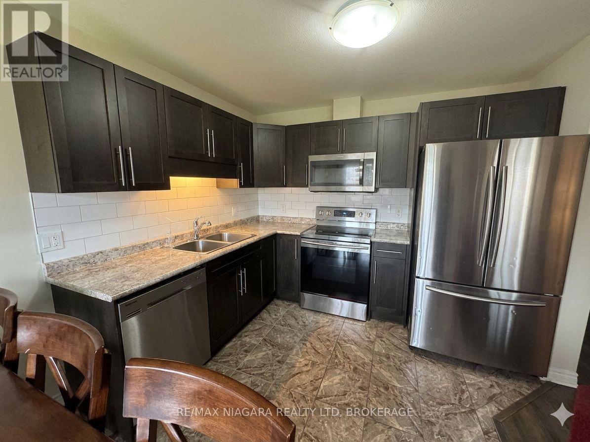 7905 Oldfield Road, Niagara Falls, Ontario  L2G 3J8 - Photo 4 - X13009250