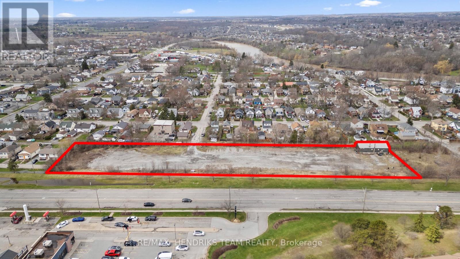 1 Drew Street, Welland, Ontario  L3C 5H8 - Photo 2 - X13009264