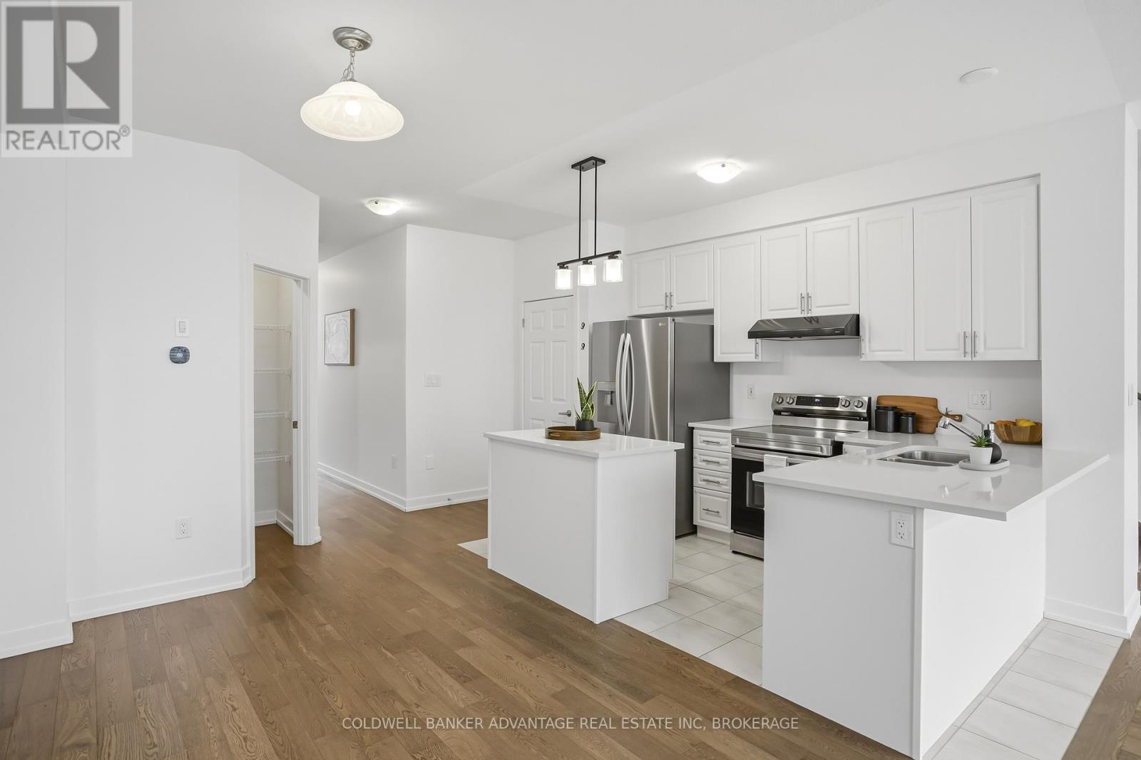 21 Blackberry Lane, Thorold, Ontario  L0S 1K0 - Photo 5 - X13009294