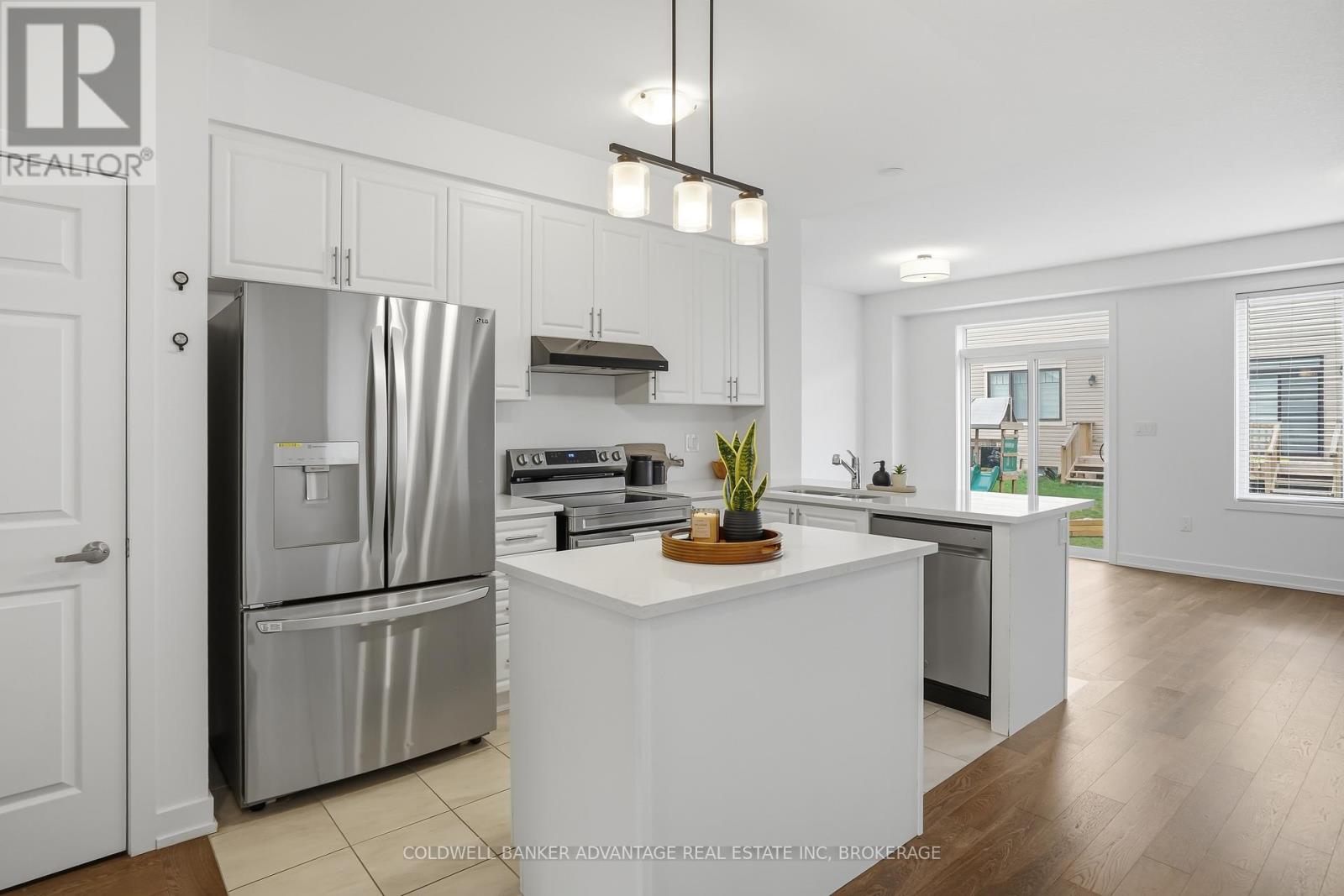 21 Blackberry Lane, Thorold, Ontario  L0S 1K0 - Photo 6 - X13009294