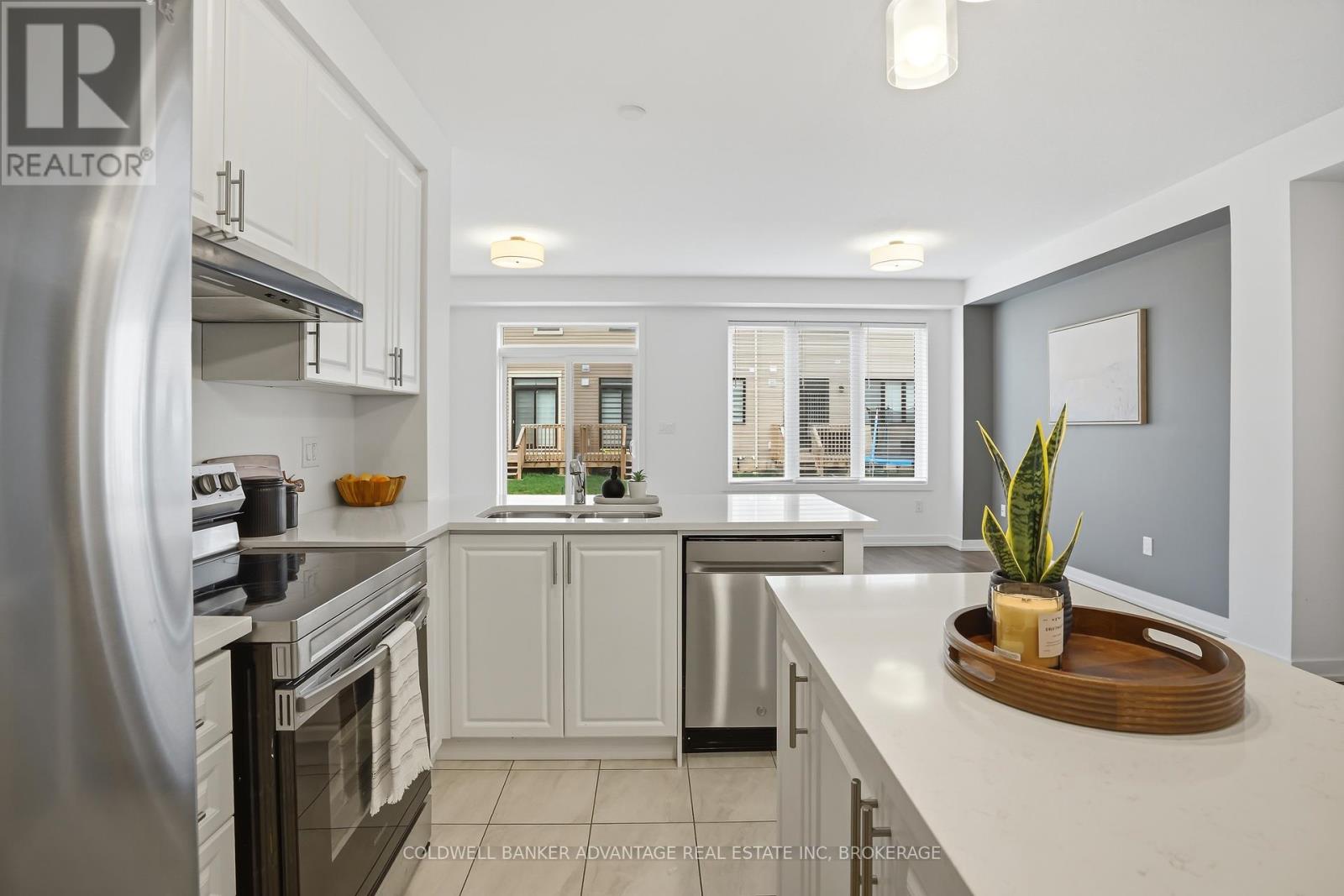 21 Blackberry Lane, Thorold, Ontario  L0S 1K0 - Photo 8 - X13009294