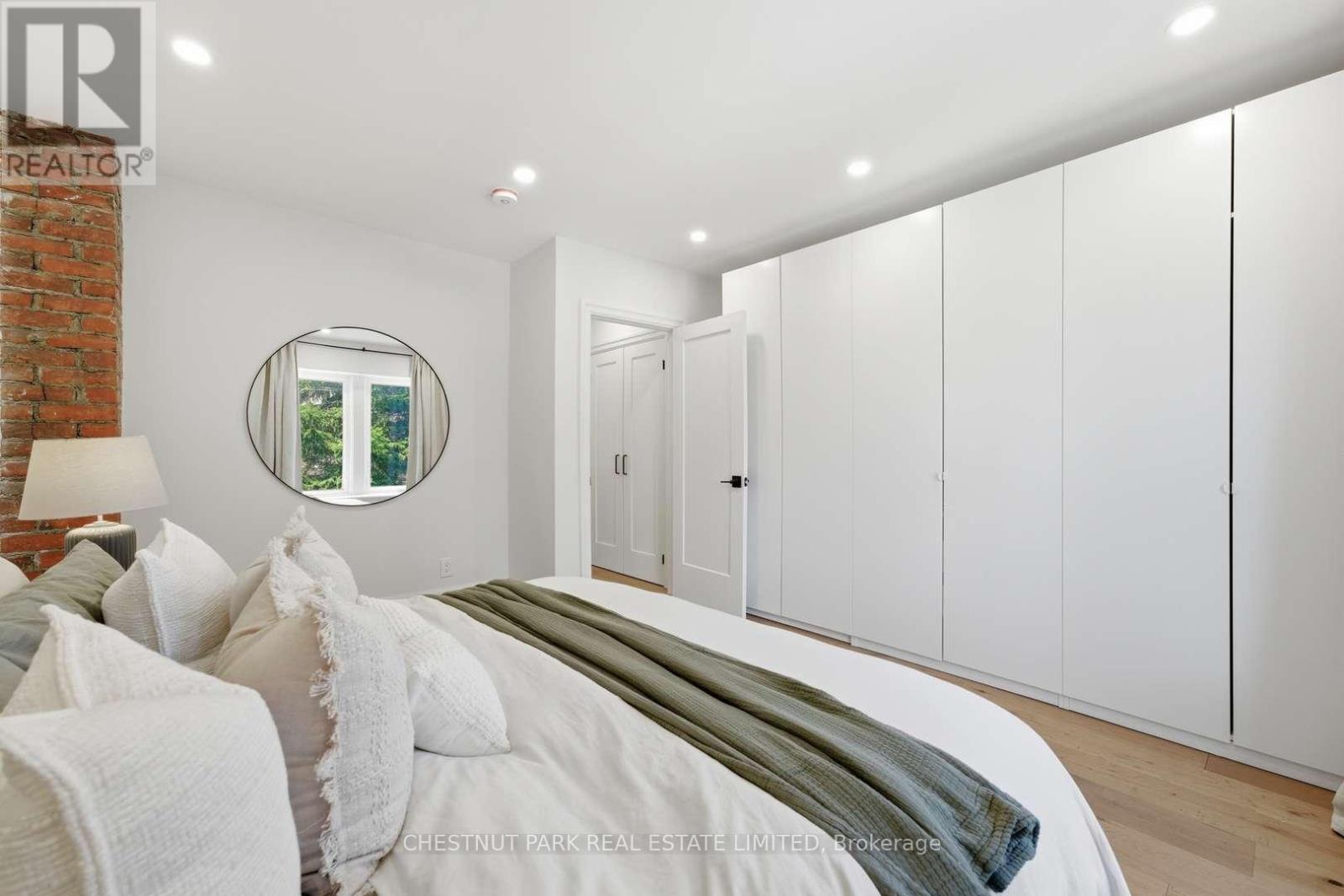 430 Jones Avenue, Toronto, Ontario  M4J 3G3 - Photo 14 - E13008122