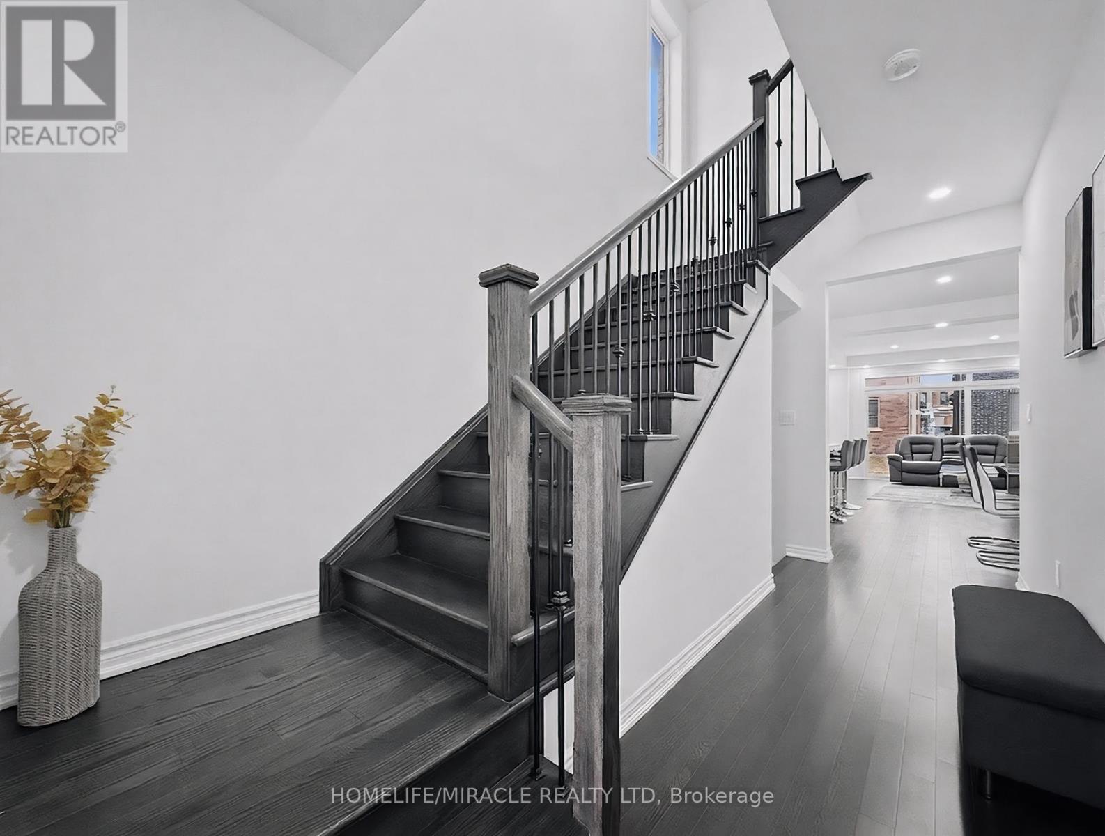 12 Orr Avenue, Erin, Ontario  N0B 1T0 - Photo 5 - X13008862