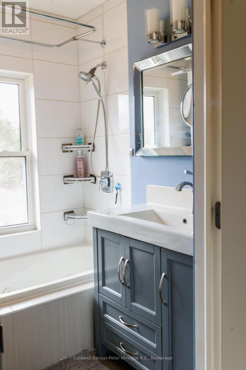 2751 Highway 17, East Ferris, Ontario  P0H 1K0 - Photo 17 - X13009214