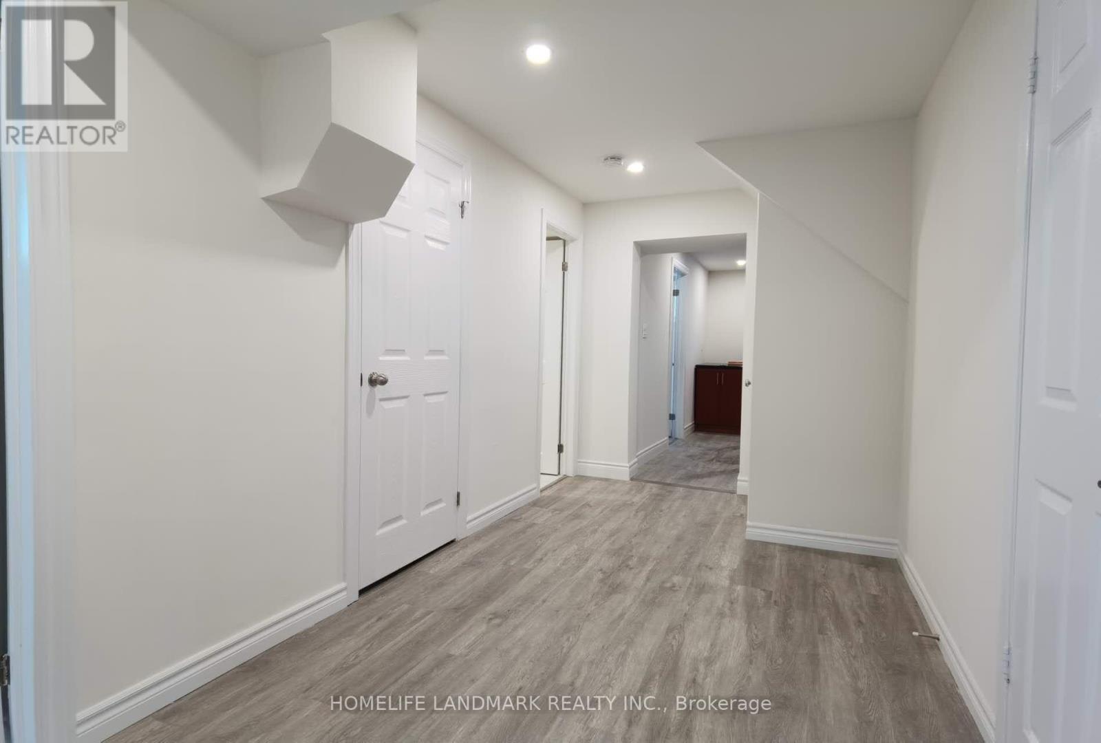 Lower - 1052 Elgin Street, Newmarket, Ontario  L3Y 3C1 - Photo 2 - N13009198