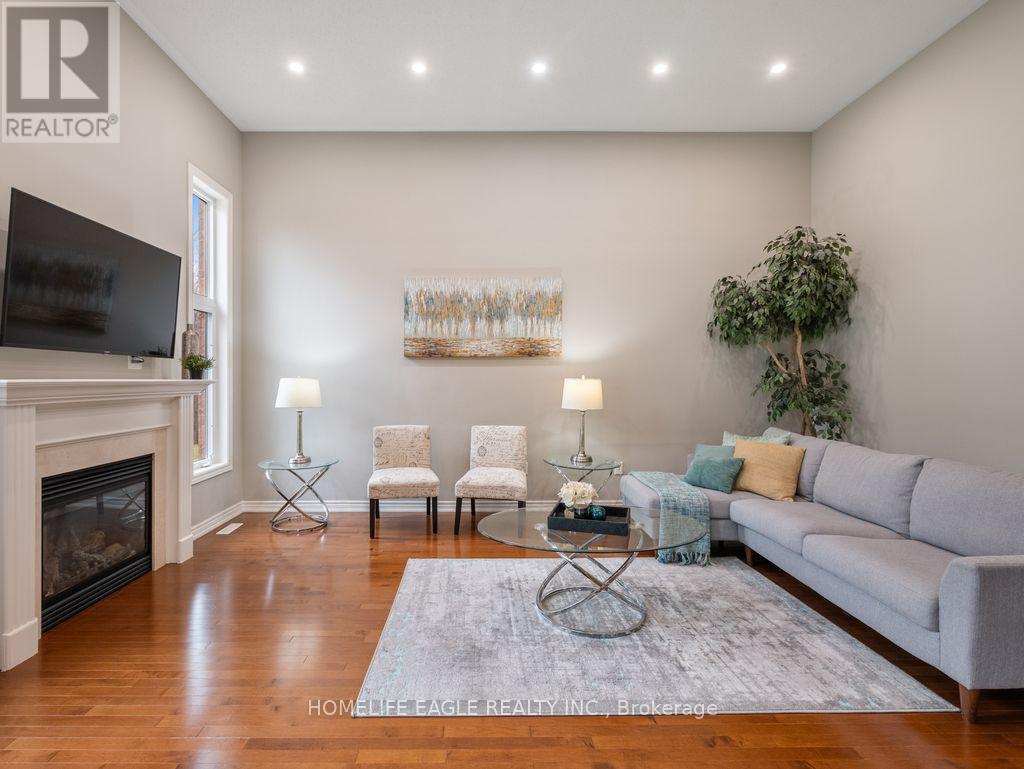 10 Fields Court, Aurora, Ontario  L4G 0J5 - Photo 10 - N13009216