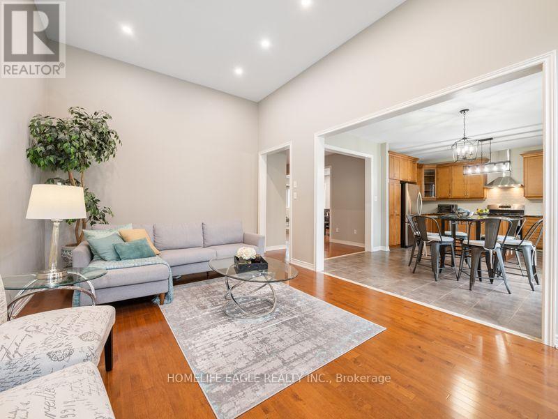 10 Fields Court, Aurora, Ontario  L4G 0J5 - Photo 12 - N13009216