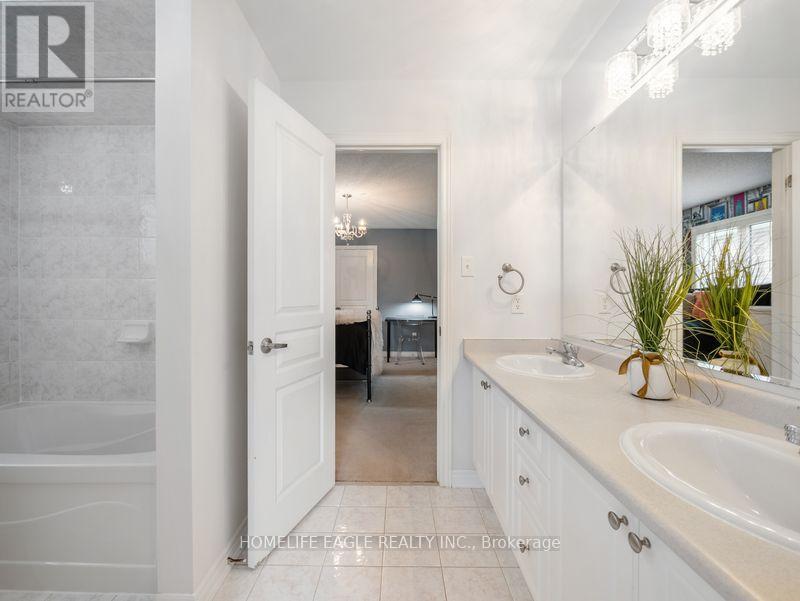 10 Fields Court, Aurora, Ontario  L4G 0J5 - Photo 27 - N13009216