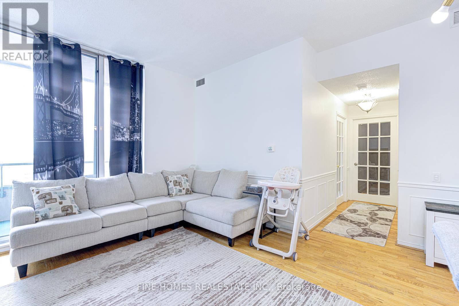 1 Emerald Lane, Vaughan, Ontario  L4J 8N2 - Photo 6 - N13009278