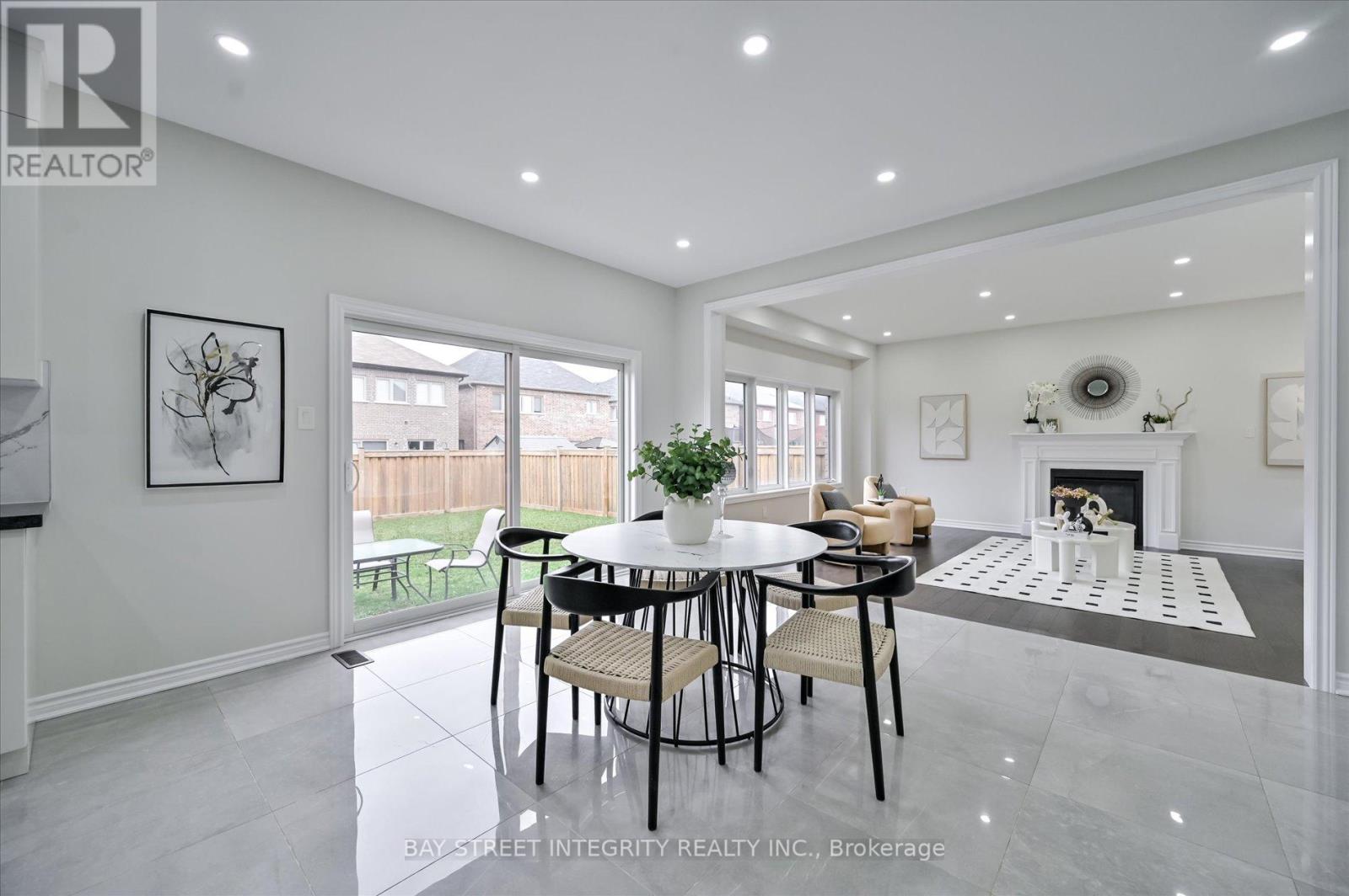 1726 Emberton Way, Innisfil, Ontario  L9S 0A8 - Photo 17 - N13009322