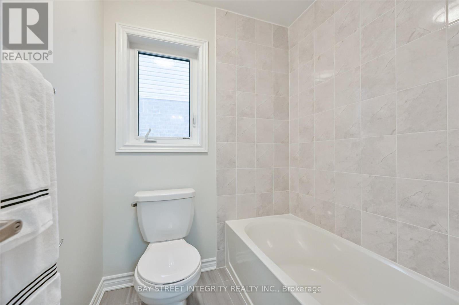 1726 Emberton Way, Innisfil, Ontario  L9S 0A8 - Photo 40 - N13009322