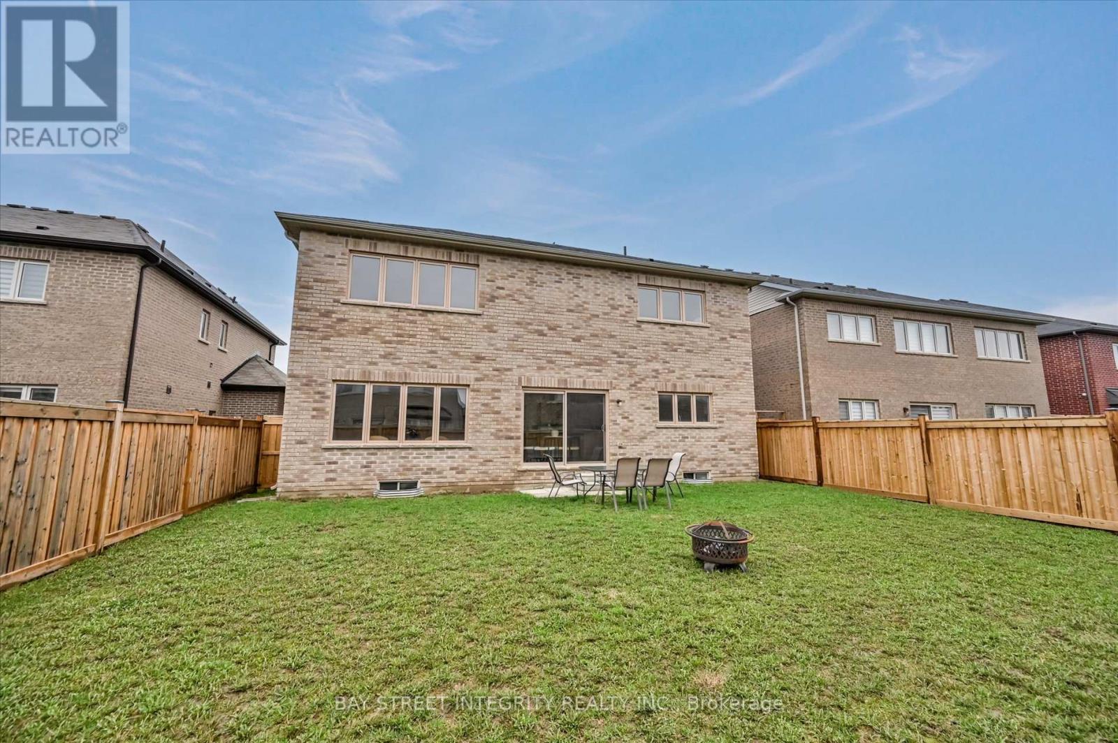 1726 Emberton Way, Innisfil, Ontario  L9S 0A8 - Photo 45 - N13009322