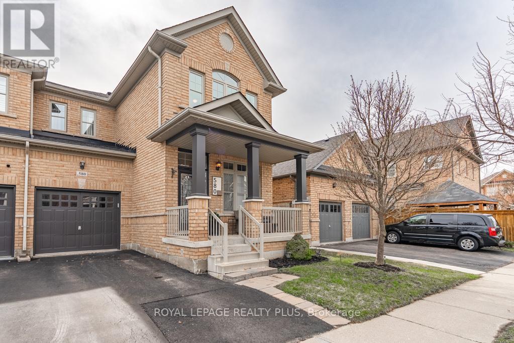 580 Holland Heights, Milton, Ontario  L9T 0V9 - Photo 2 - W13009242