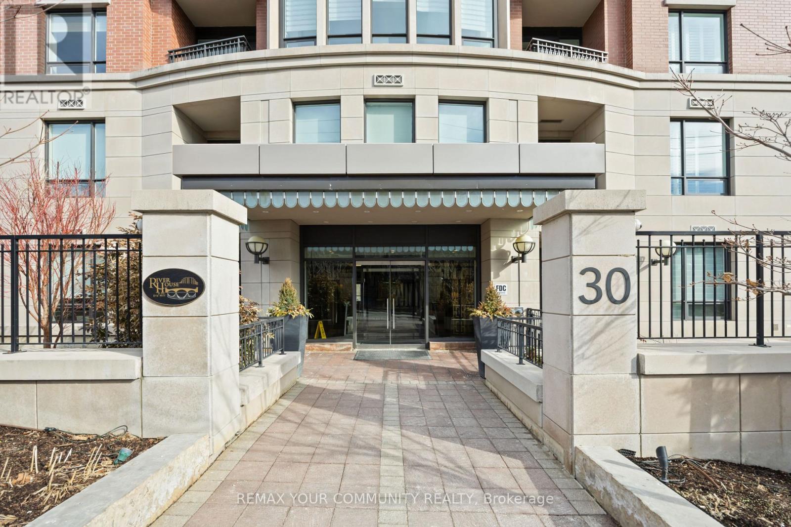 601 - 30 Old Mill Road, Toronto, Ontario  M8X 0A5 - Photo 2 - W13009304