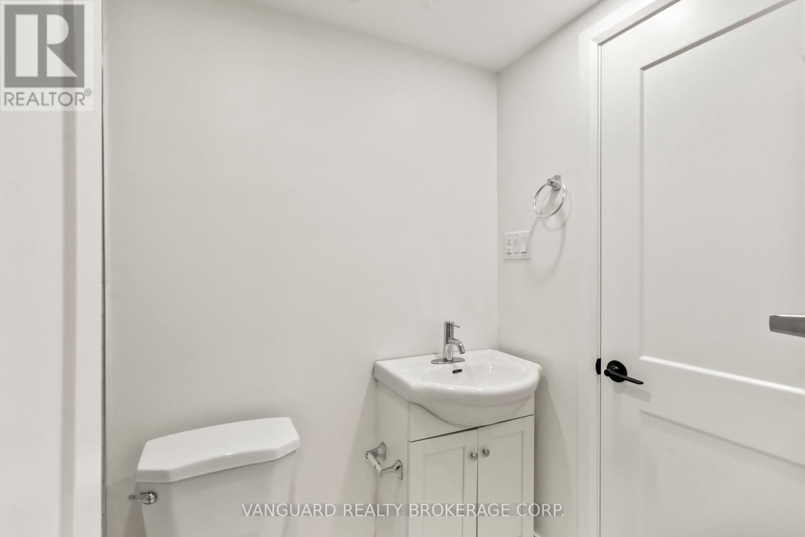 69 Joyce Parkway, Toronto (Yorkdale-Glen Park), Ontario  M6B 2T3 - Photo 32 - W13009308