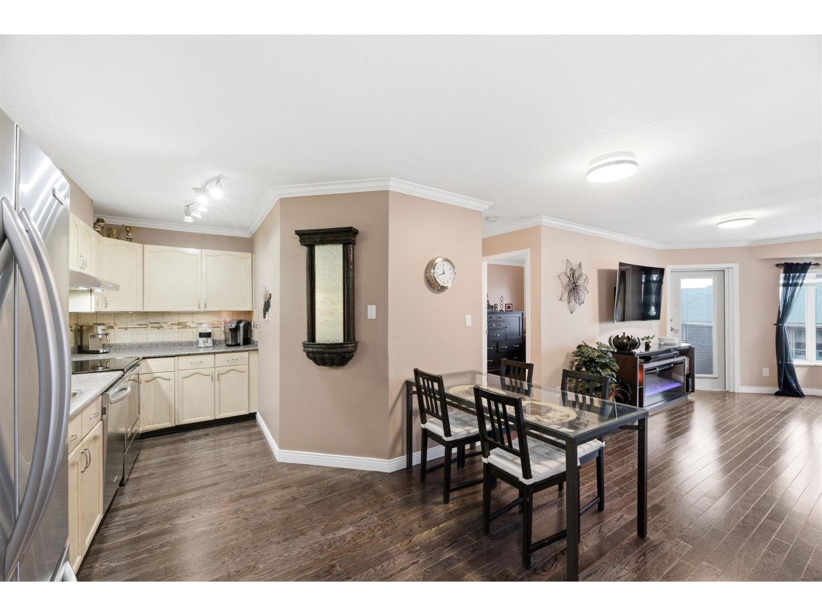 302 33165 Old Yale Road, Abbotsford, British Columbia  V2S 2J4 - Photo 10 - R3112193