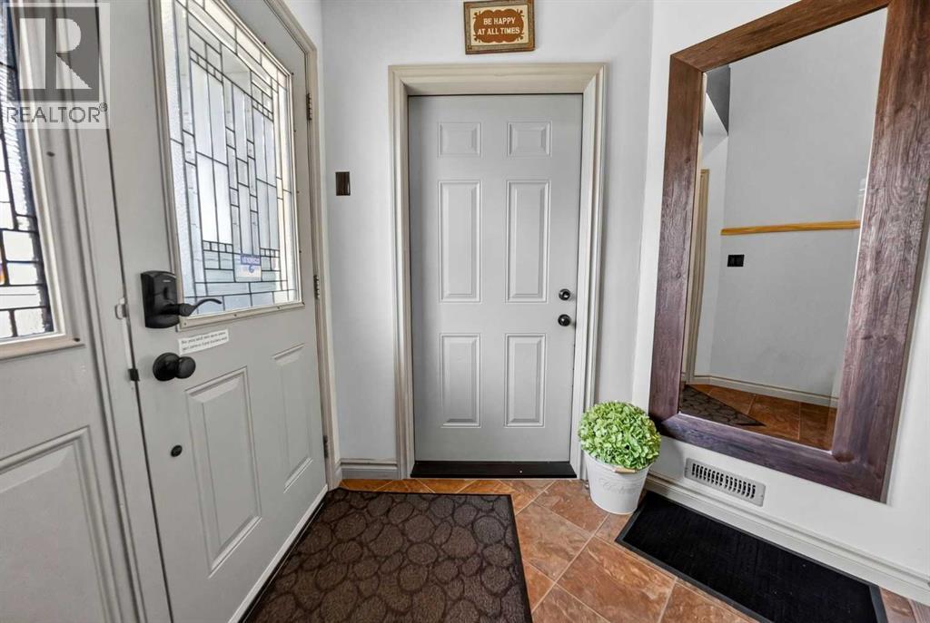 4709 7 Street, Coalhurst, Alberta  T0L 0V0 - Photo 5 - A2302492