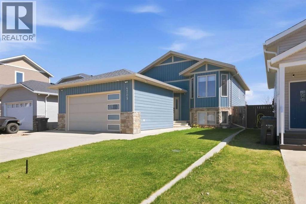 4709 7 Street, Coalhurst, Alberta  T0L 0V0 - Photo 2 - A2302492