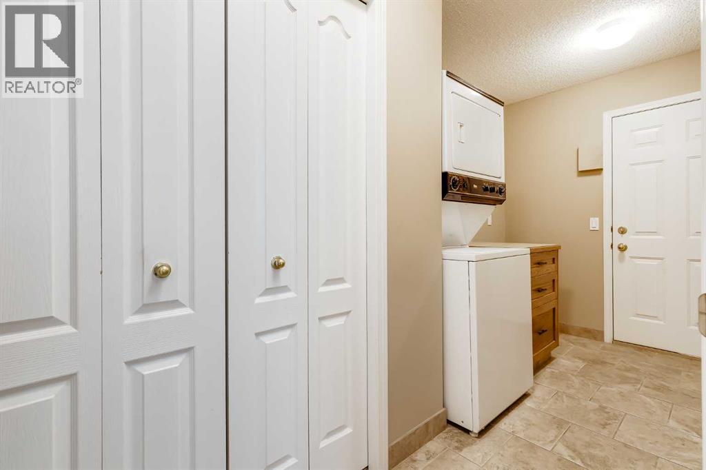 17 Rocky Ridge Villas NW, Calgary, Alberta  T3G 4R2 - Photo 23 - A2298839