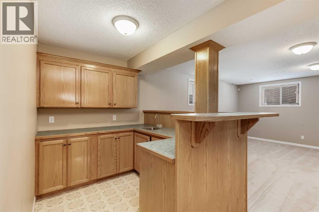 17 Rocky Ridge Villas NW, Calgary, Alberta  T3G 4R2 - Photo 25 - A2298839