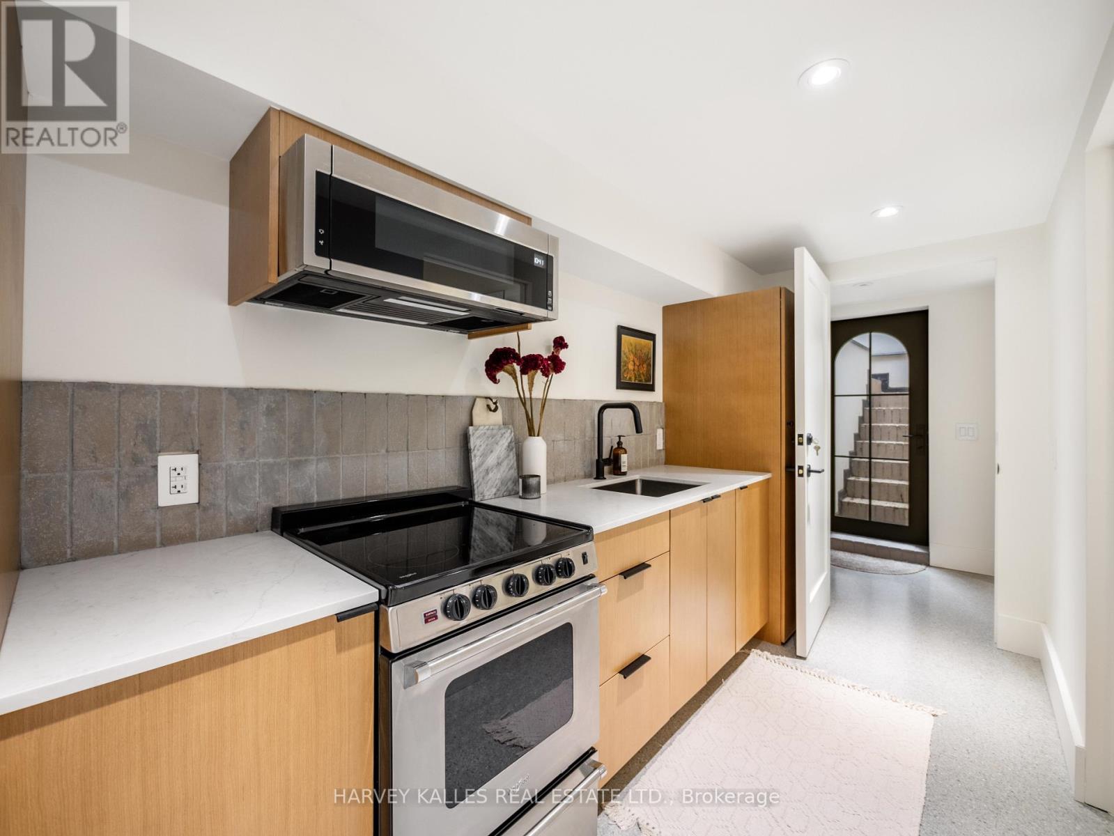 239 Borden Street, Toronto, Ontario  M5S 2N5 - Photo 41 - C13008384