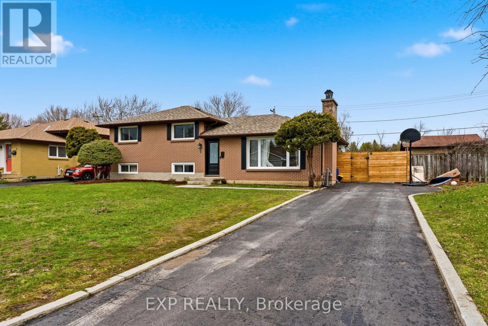 1 Nelles Avenue, Quinte West, Ontario  K8V 3A6 - Photo 4 - X12964258