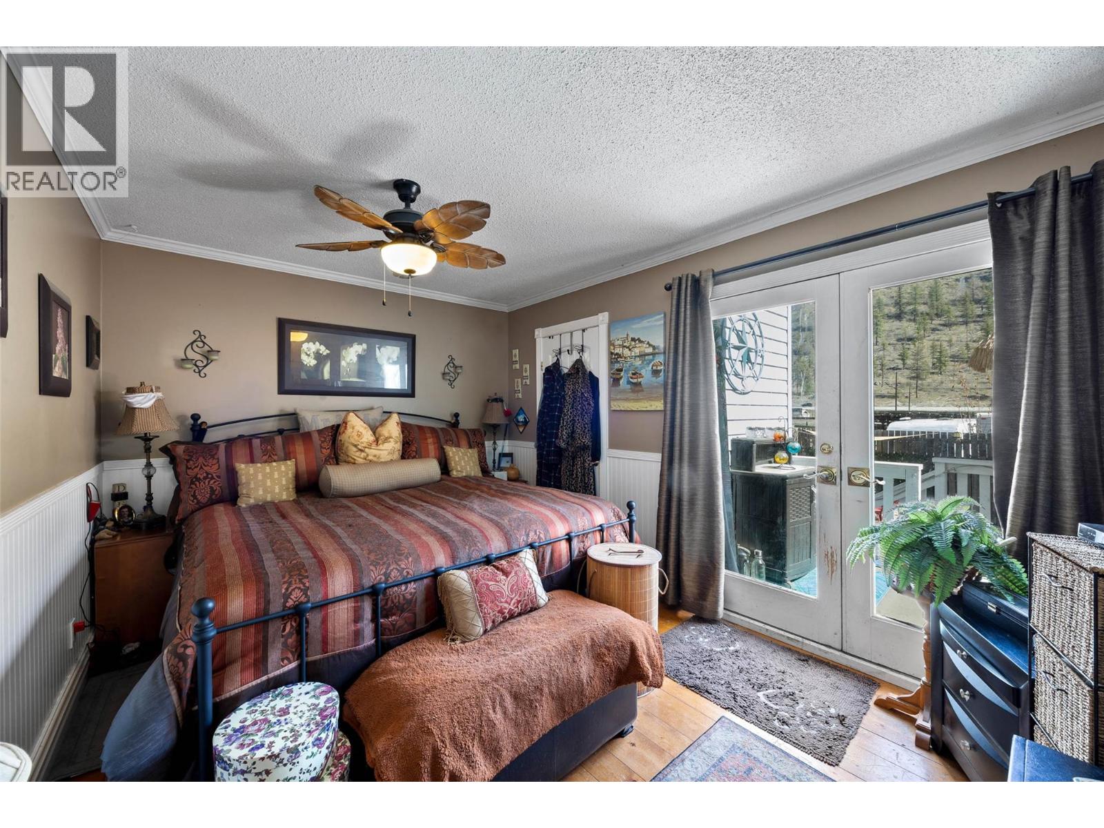 4602 Strawberry Lane, Kamloops, British Columbia  V2H 1L6 - Photo 10 - 10383804