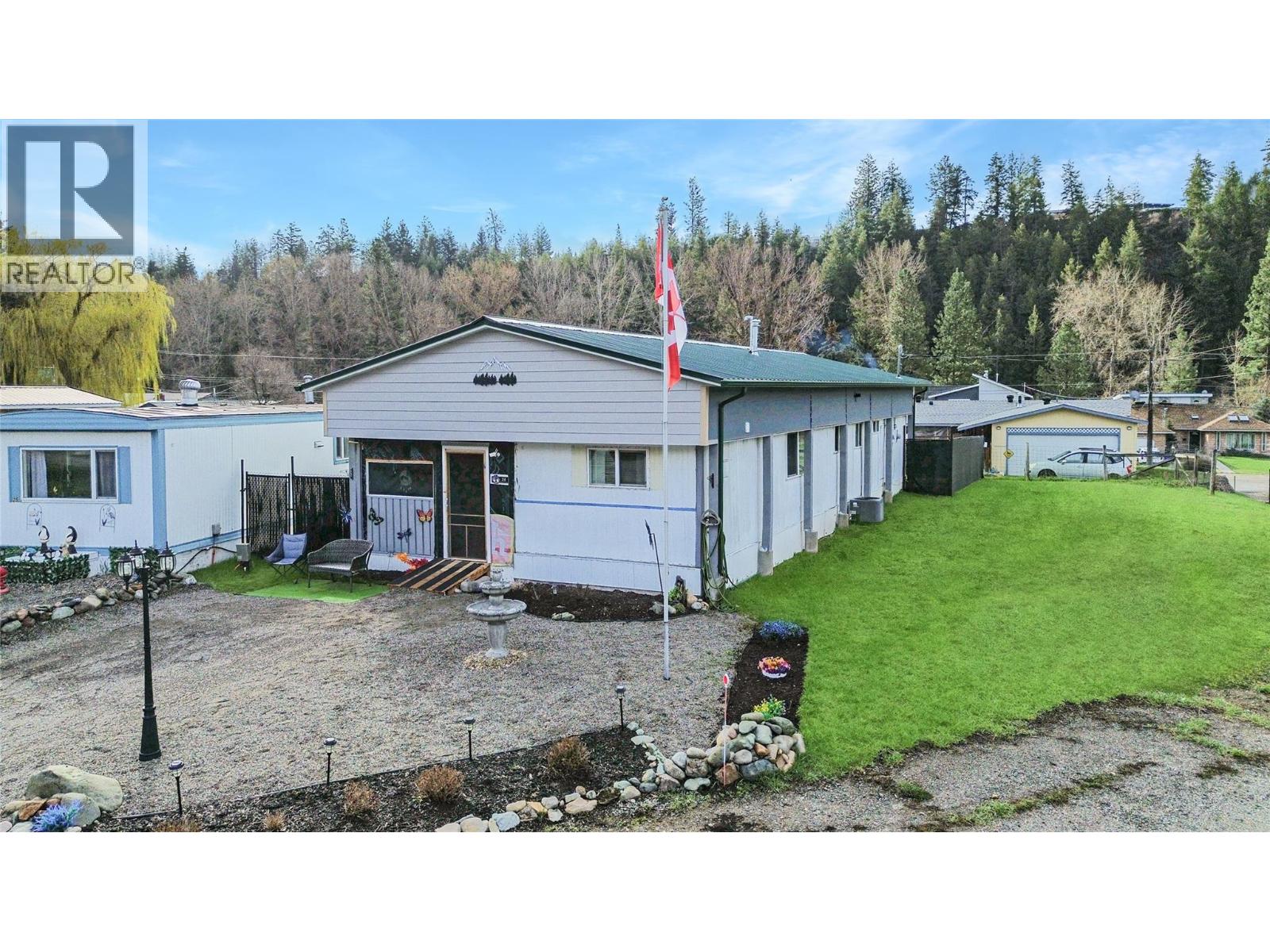 406 Brandlmayr Gate Unit# 24, Princeton, British Columbia  V0X 1W0 - Photo 2 - 10383725