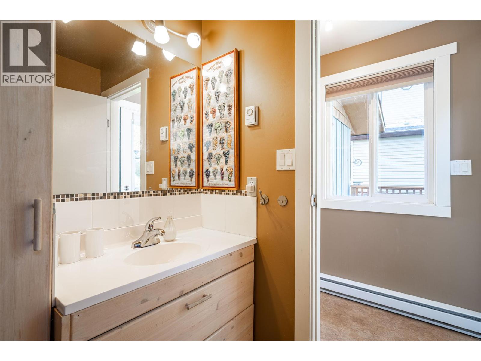 8525 Ewing's Landing Road Unit# 16, Vernon, British Columbia  V1H 2E7 - Photo 20 - 10383323