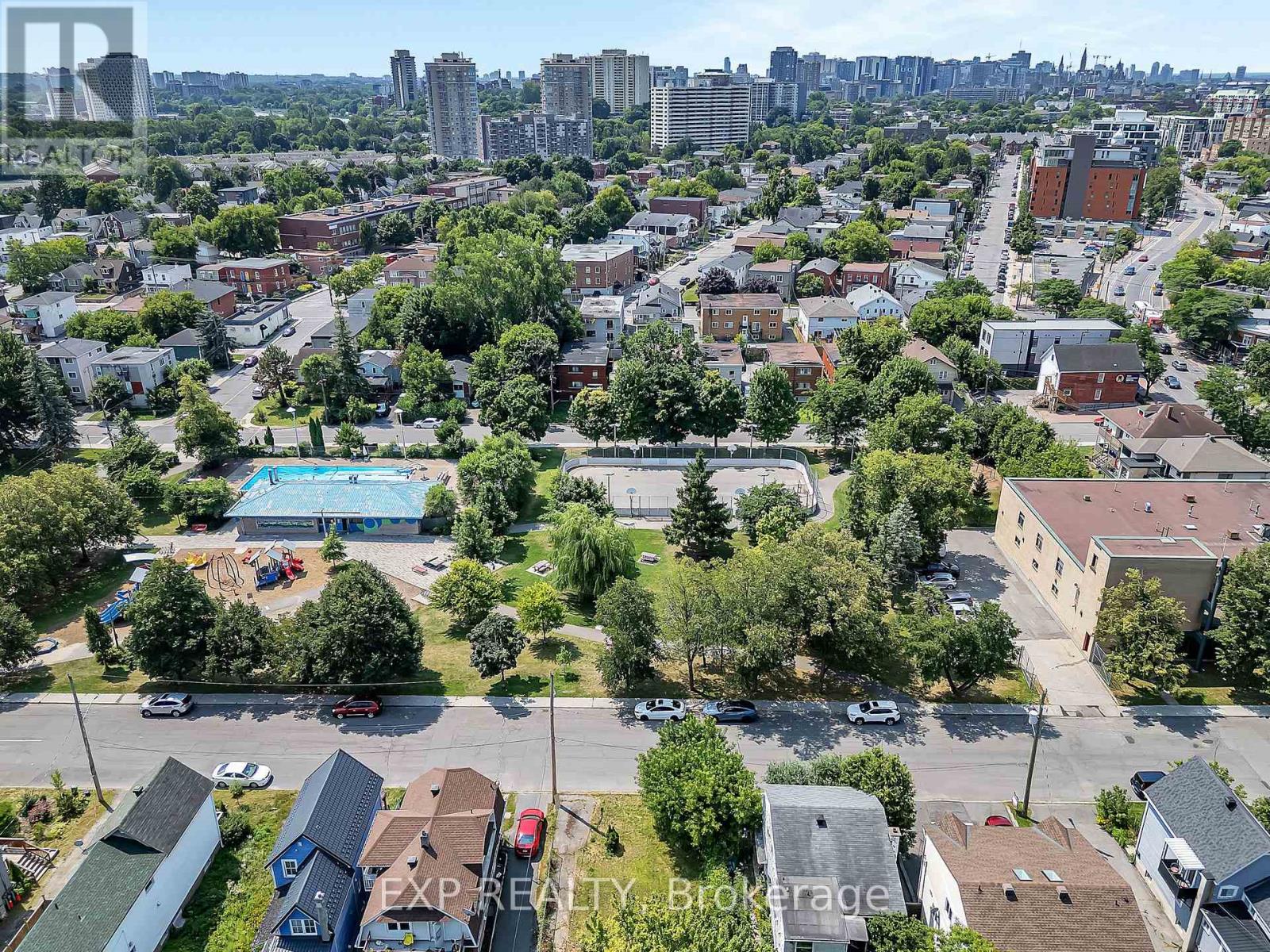 29 Marquette Avenue, Ottawa, Ontario  K1L 5K3 - Photo 15 - X12341275